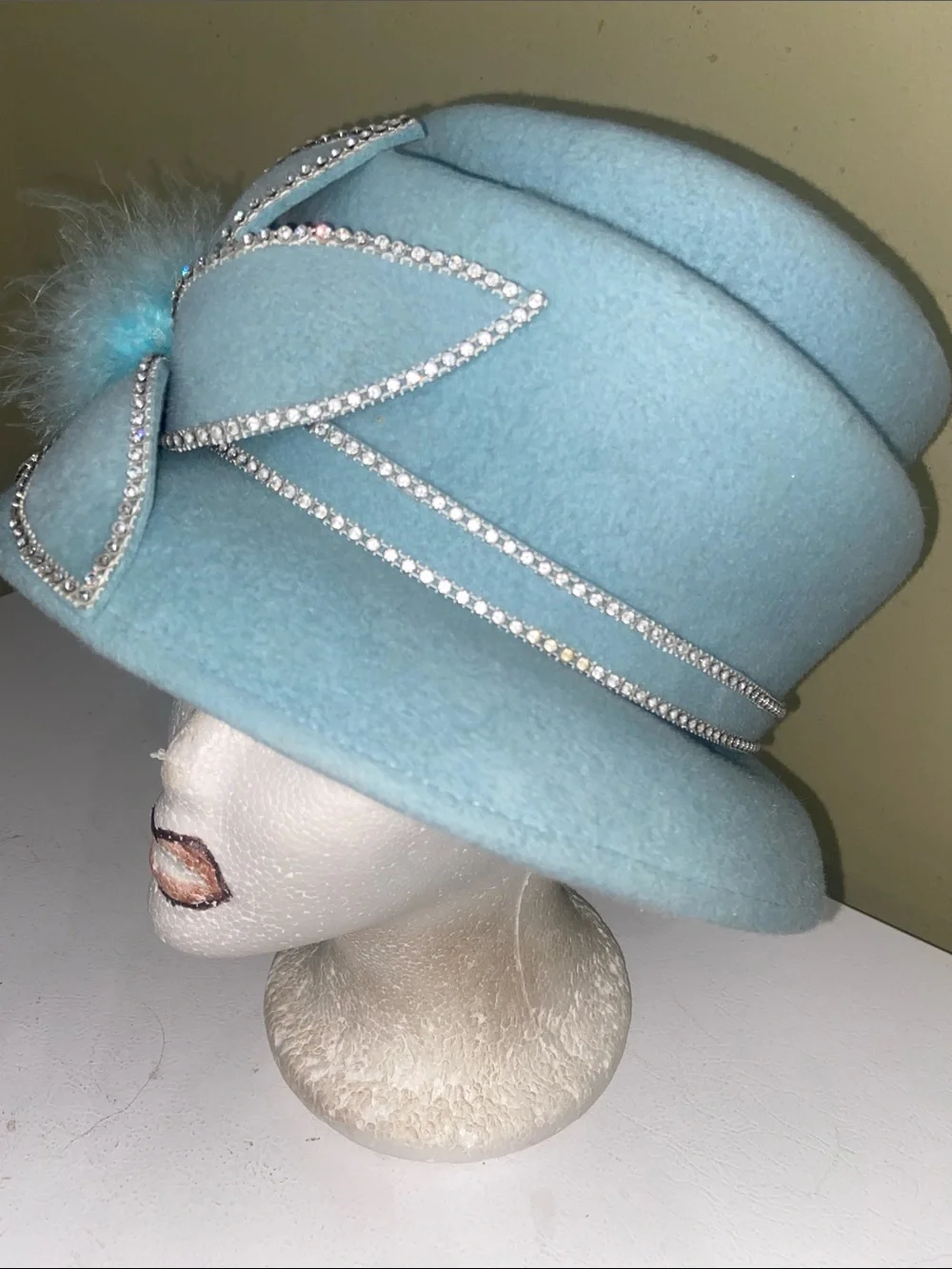 Pretty Dress Hat / Church Hat by Swan